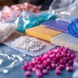 jakie tworzywa sztuczne wykorzystuje się do produkcji opakowań